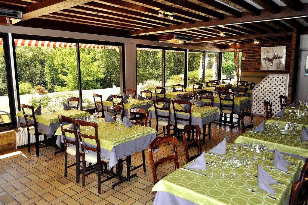 Hotel Restaurant Le Relais De Pouilly Екстер'єр фото
