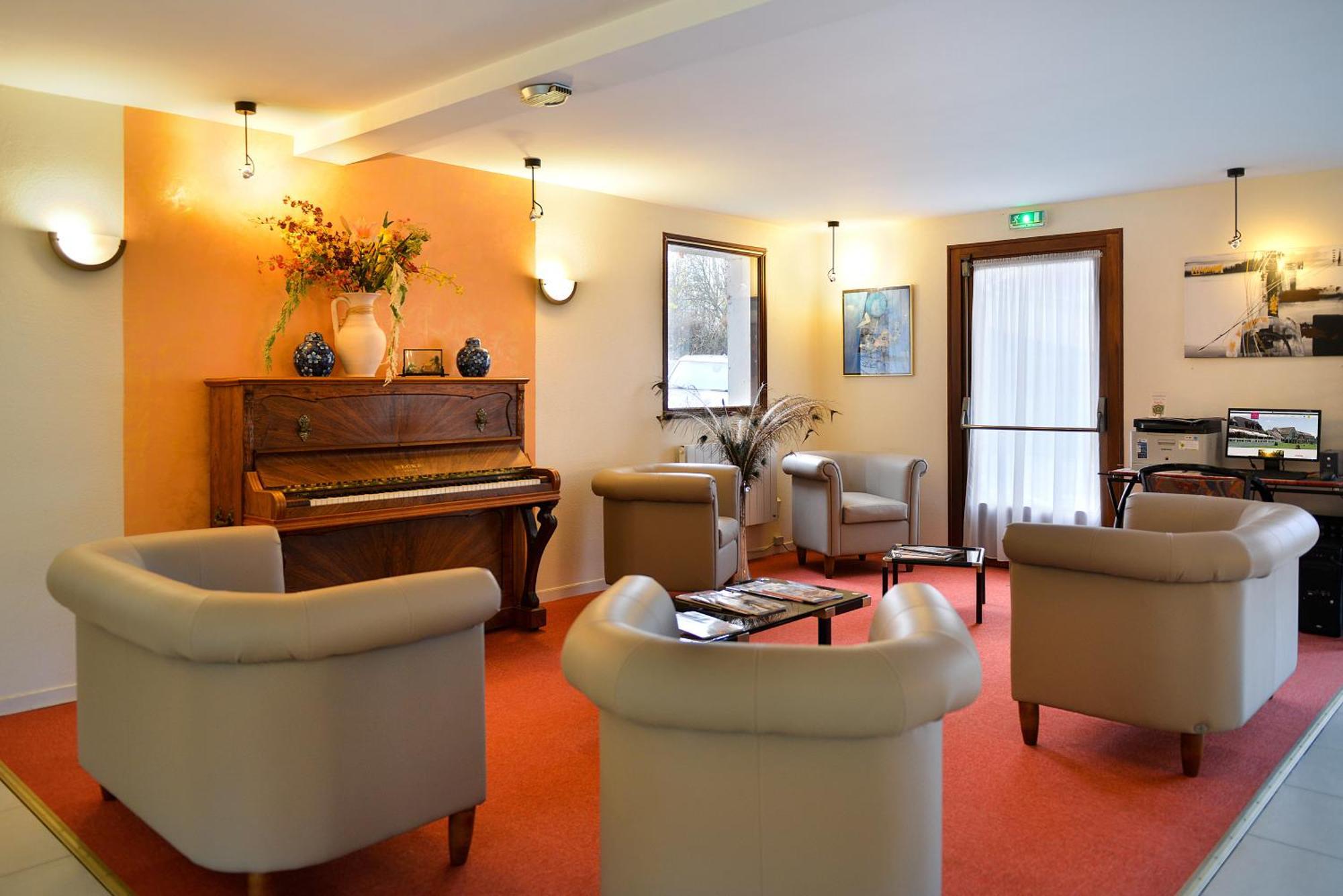 Hotel Restaurant Le Relais De Pouilly Екстер'єр фото