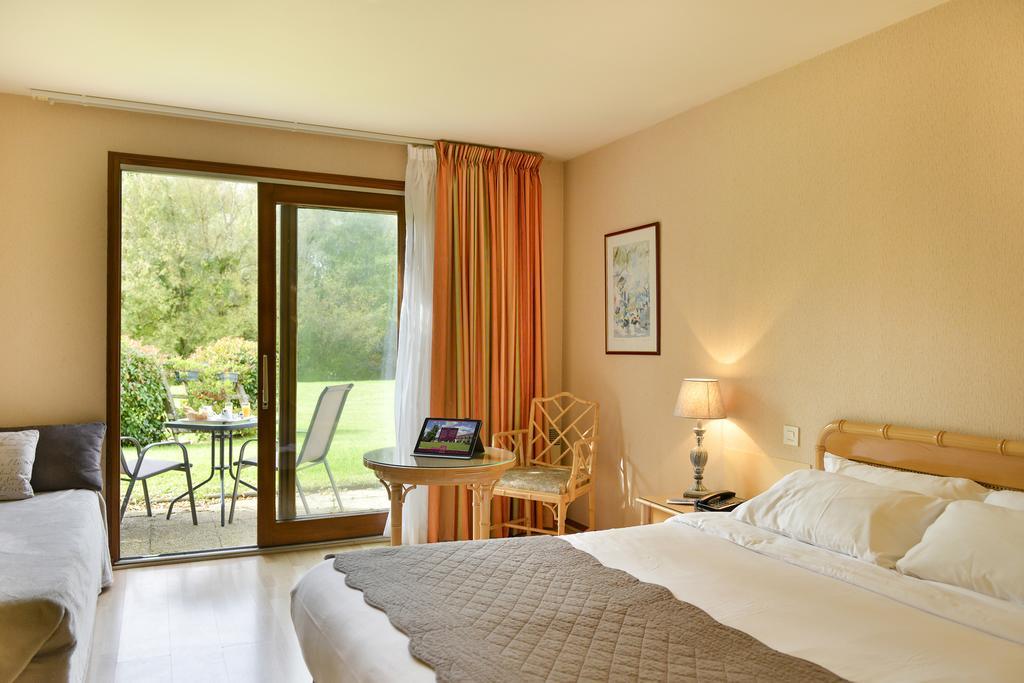 Hotel Restaurant Le Relais De Pouilly Екстер'єр фото