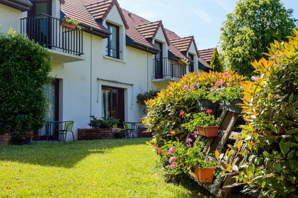 Hotel Restaurant Le Relais De Pouilly Екстер'єр фото