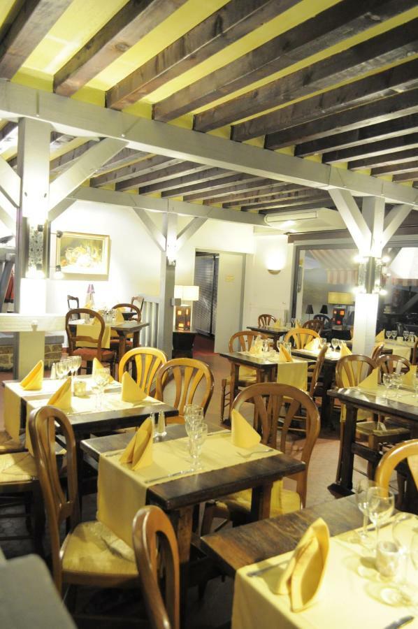Hotel Restaurant Le Relais De Pouilly Екстер'єр фото